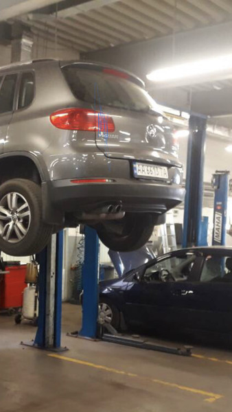 Противотуманные лампочки Volkswagen Tiguan 2013 г.  2.0 л бензин Харьков