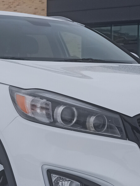 Стекло фары Kia Sorento  2017 3.3 Бензин Хмельницкий