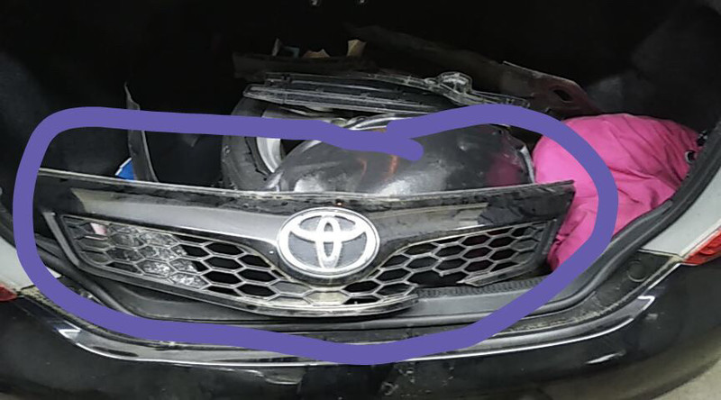 Решетка радиатора Toyota Camry 50 2013 г.  2.5 л бензин Чернигов
