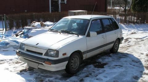 Стекло передней двери Suzuki Swift GXI 1988 1.3 Бензин Бровары