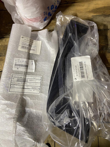 Пластик задней правой арки BMW X5 E70  2010 3.0 Дизель 