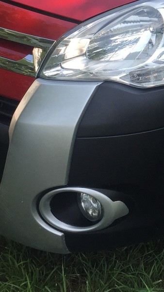 Обводка туманки Citroen Berlingo  2012 1.6 Дизель Хорол