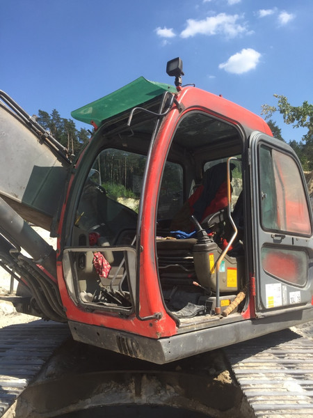 Стекло лобовое нижнее Volvo EC  2003 Киев