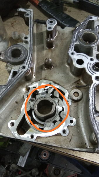 Втулка масляного насоса мотора Nissan Almera Classic  2007 