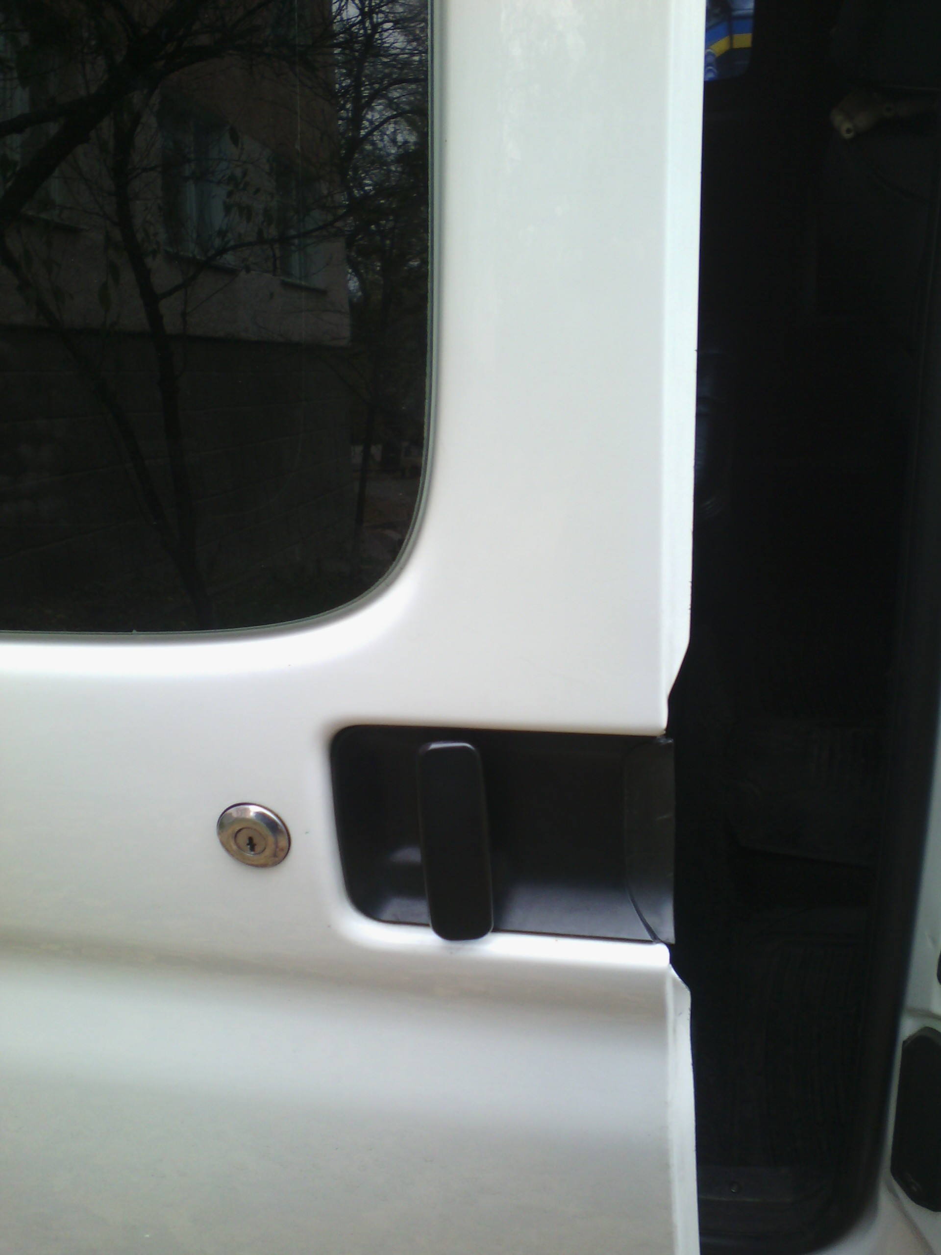 Ручка дверей у зборі Citroen Berlingo  2003 2.0 Дизель Малин