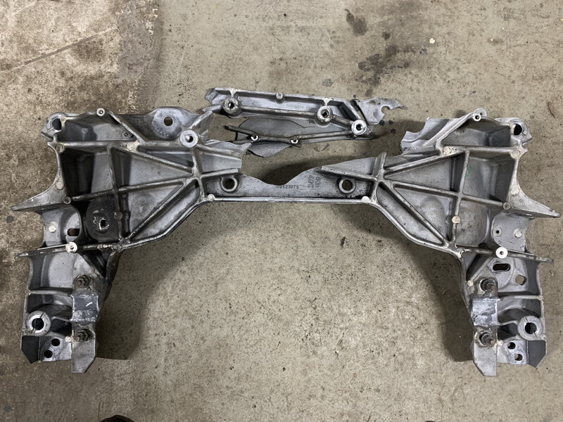 Подрамник Infiniti Q50 2019 г.  3.0 л бензин Киев