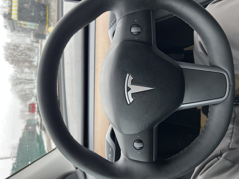 Подушка безопасности водителя 162661700-В   Tesla Model Y