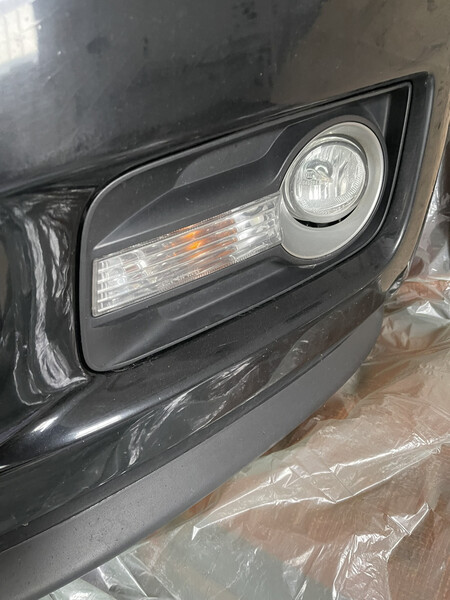 Противотуманка рамка и поворотнк каак Mazda CX-7 хэтчбек 2007 г.  2.3 л бензин Киев