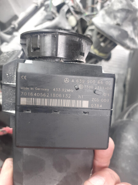 Замок зажигания 6399006600   Mercedes Vito