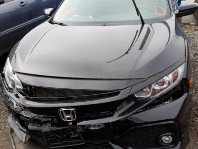Передний бампер Honda Civic  2018 хэтчбек 1.5 Бензин Киев