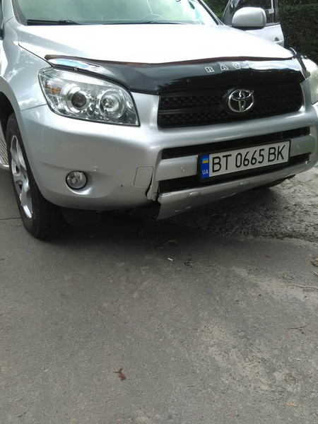 Бампер передній Toyota RAV4 2006 р.  2.4 л бензин Херсон