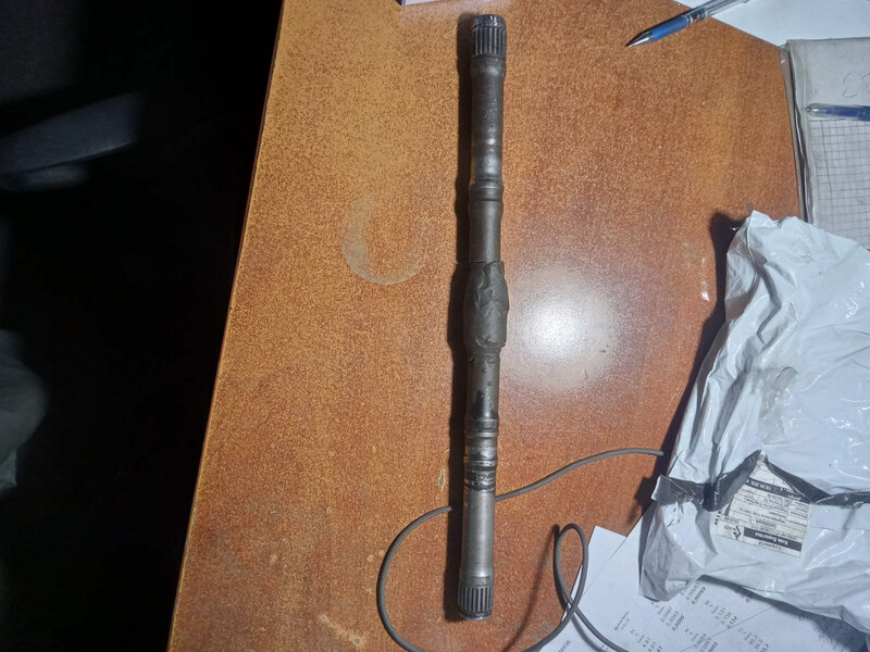 Полуось передняя GG092550XE   Mazda 626