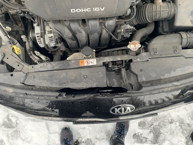 Накладка на передній бампер Kia Forte
 2016 р.  2.0 л бензин Київ