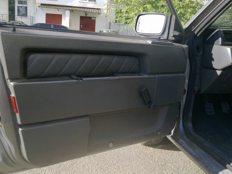 Дверна карта Volvo 940 1991 р.  2.3 л бензин Миколаїв