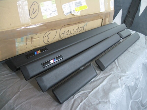 Молдинги BMW 3 Series E36  1996 2.8 Бензин Черкассы