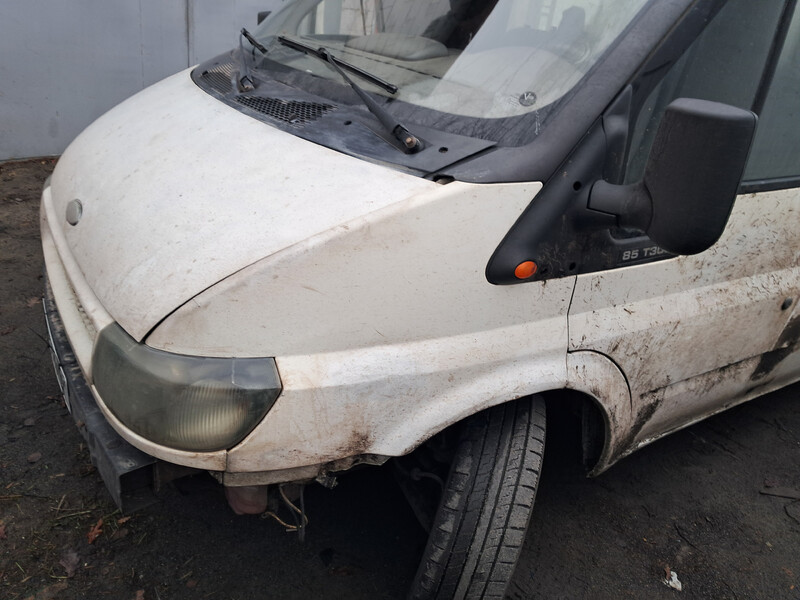 Бампер передний Ford Transit  2003 2.0 Киев