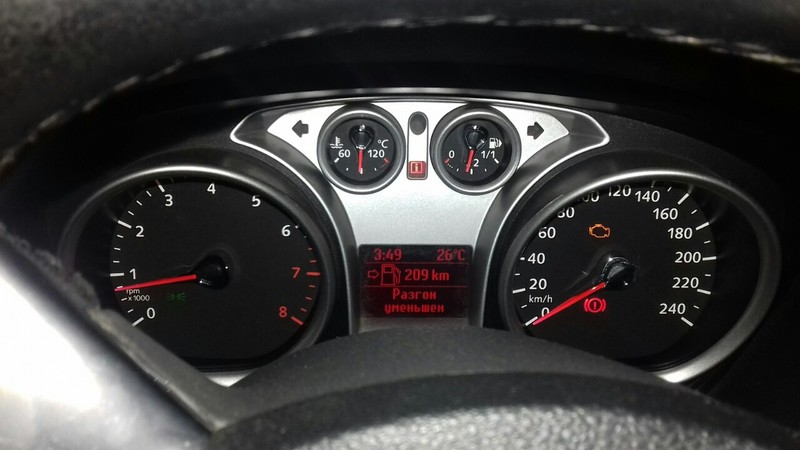 Приборная панель 1 602 526   Ford Focus