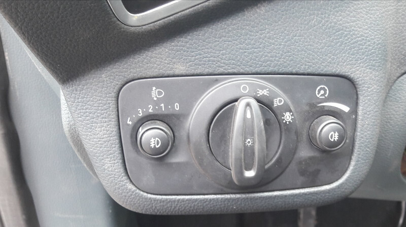 Переключатель света фар Ford C-Max 2011 г.