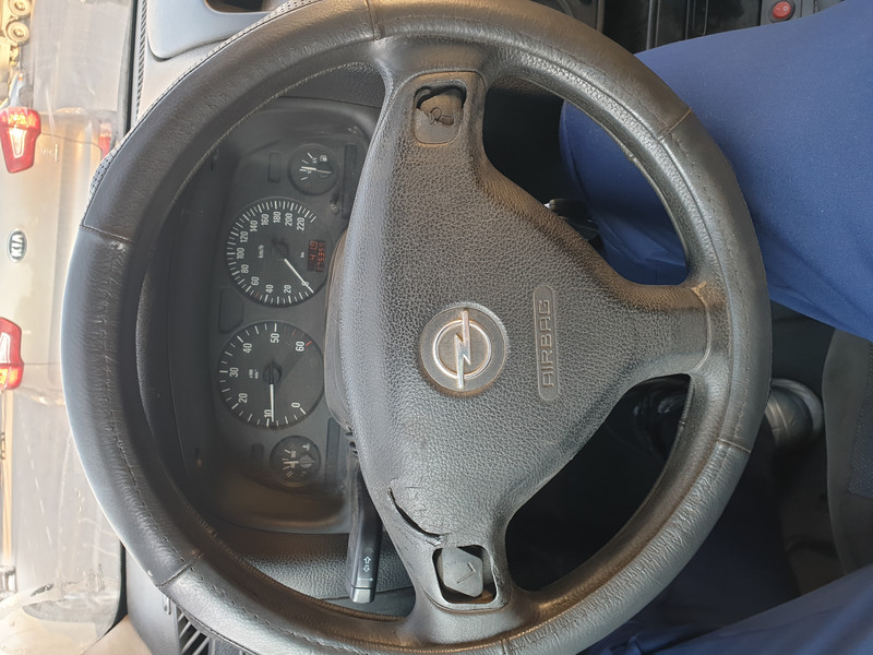 Руль живой Opel Astra хэтчбек 2003 г.  1.6 л бензин Днепр