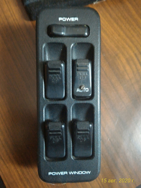 Блок управления стеклоподъемниками Mazda 323  1994 1.5 Бензин Змиев
