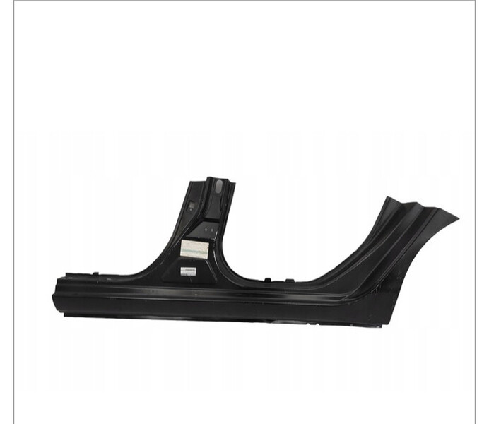 Пороги Nissan Leaf  2015 хэтчбек 1.0 Электро Луцк