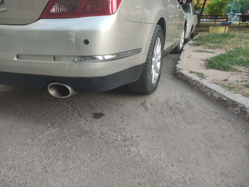 Молдинг бампера Nissan Teana J31  2006 2.3 Бензин 