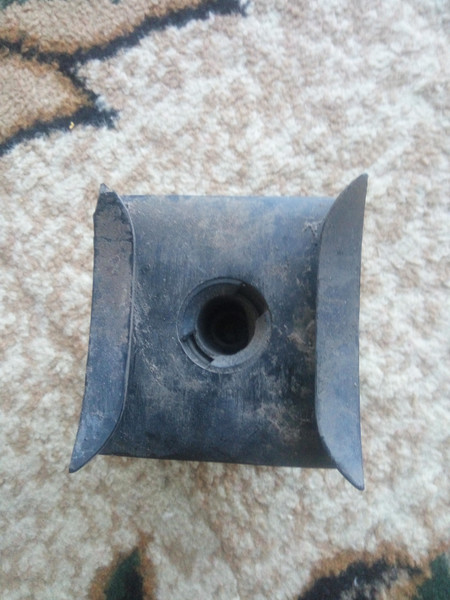 Крепление переднего бампера BMW 5 Series E34  1990 2.0 Бензин Васильков