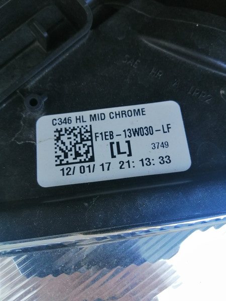 Права фара Ford Focus 3 хэтчбек 2017 г.  2.0 л бензин Ровно