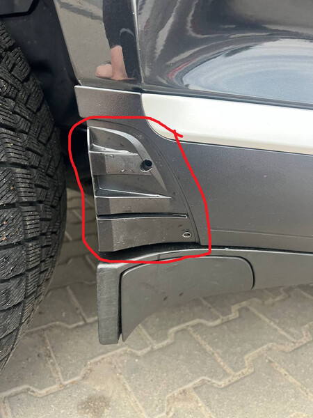 Накладка задньох дверки Porsche Cayenne  2008 3.6 Бензин Черновцы