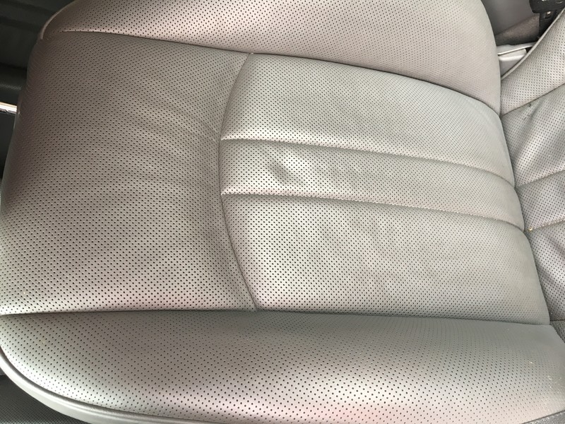 Передние сиденья Mercedes CLS-Class купе 2005 г.  5.0 л бензин Киев