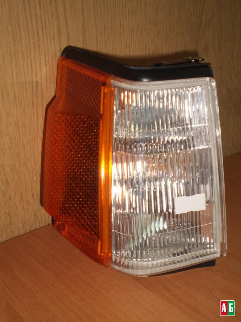 Фара габаритного света Subaru Leone  1988 1.8 Бензин Одесса