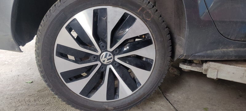 Диск литой Volkswagen Jetta 6  2013 1.4 Бензин Киев