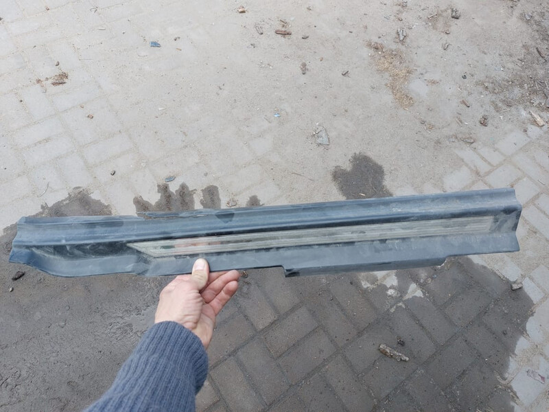 Накладка порога левая задняя Audi A8 D2  1995 4.2 Бензин Черкассы