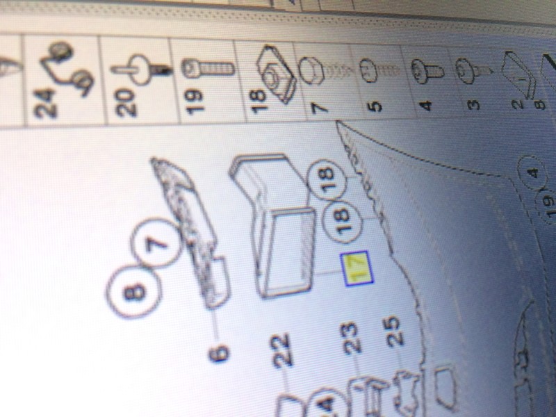 Воздуховод тормозов л пд 51 11 7 033 703   BMW 5 Series