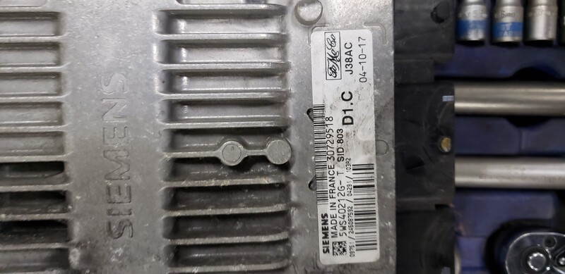 Электронный блок управления двигателем Volvo V50  2004 универсал 2.0 Дизель Луцк