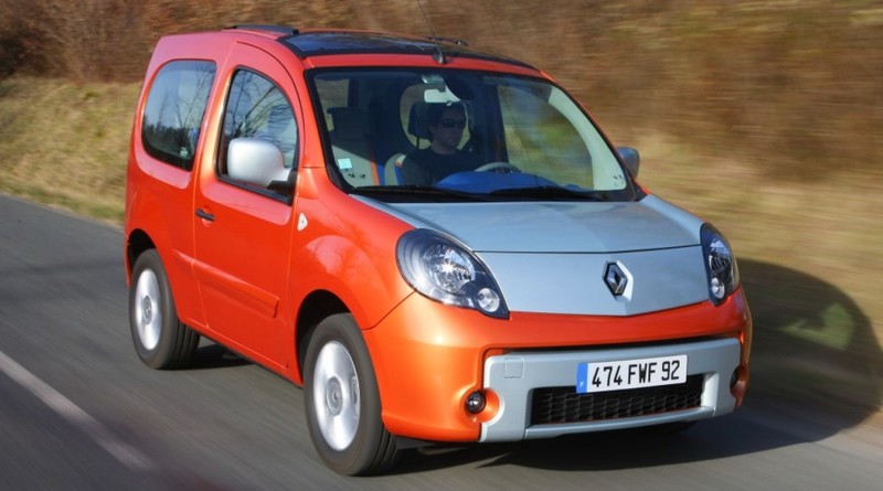 Передний бампер Be BOP Renault Kangoo  2011 1.5 Дизель Ровно