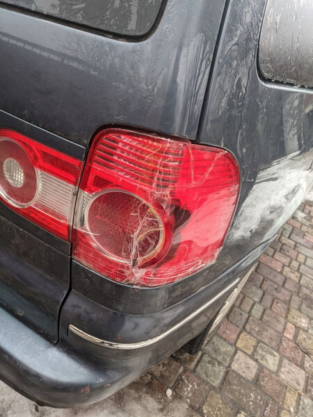 Фонарь правий Volkswagen Sharan  2006 універсал 1.9 Дизель 