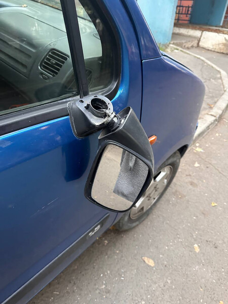 Дзеркало праве Suzuki Wagon R універсал 2001 р.  1.3 л бензин Львів