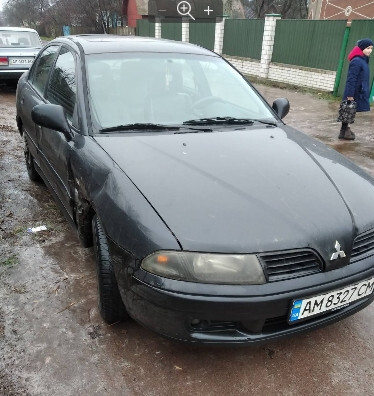 Крыло переднее правое Mitsubishi Carisma 2003 г.  1.6 л бензин Днепр