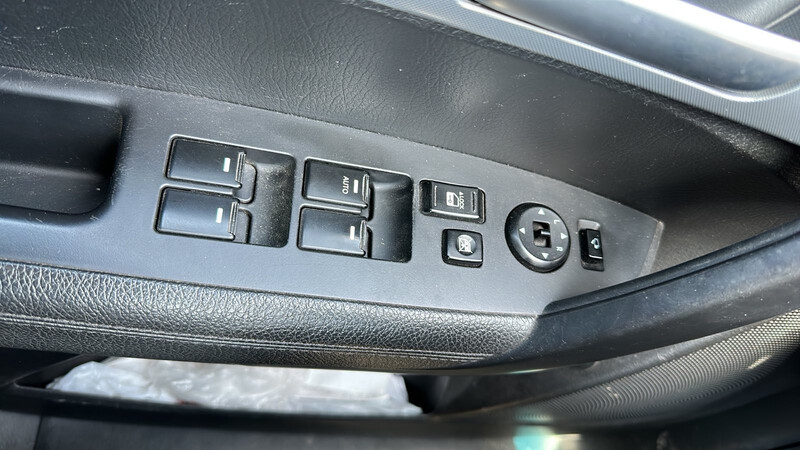 Кнопки стеклоподъемника водителя Kia Sorento  2013 2.2 Дизель Днепр