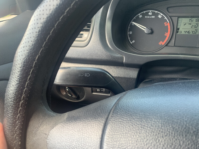 Переключатель поворотов подрулевой Skoda Praktik  2008 1.2 Бензин 