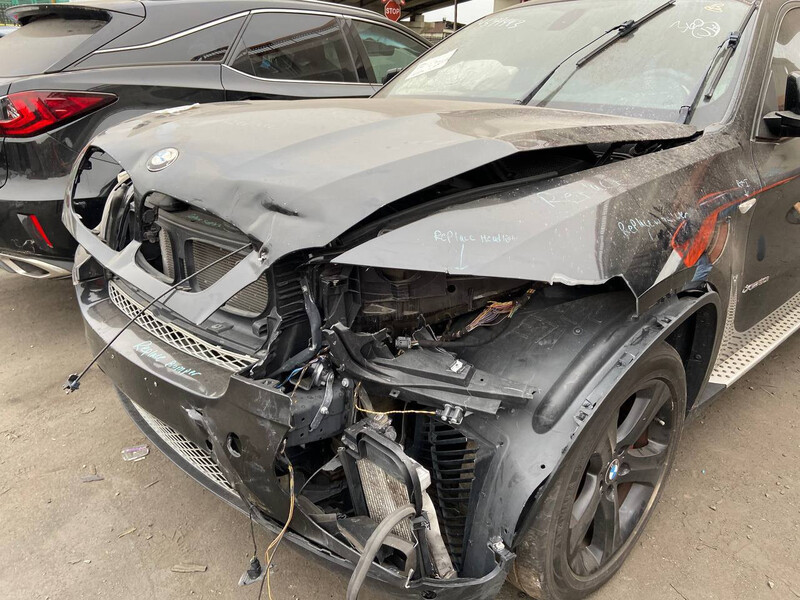 Крыло левое BMW X6 2011 г.  4.4 л бензин Одесса