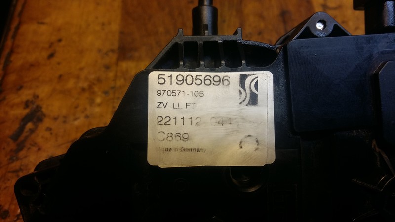 Дверной замок передний левый Fiat Grande Punto  2012 хэтчбек 1.4 Бензин Днепропетровск