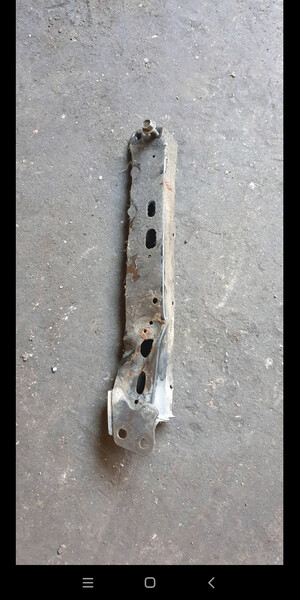 Усилитель переднего лонжерона левый Toyota Corolla  2016 1.6 Бензин Киев