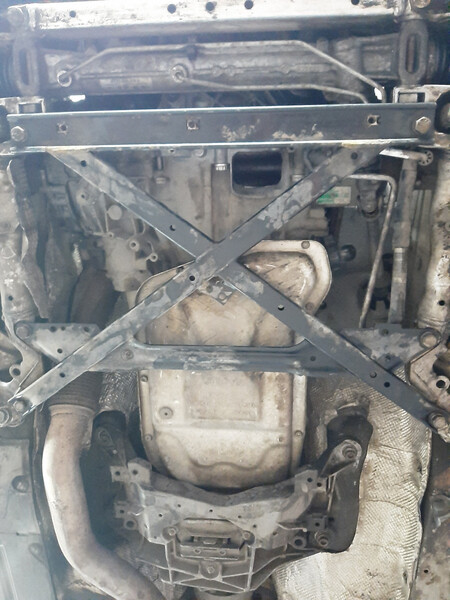 Крышка лючка акпп Audi A4 B8  2012 универсал 2.0 Бензин Киев