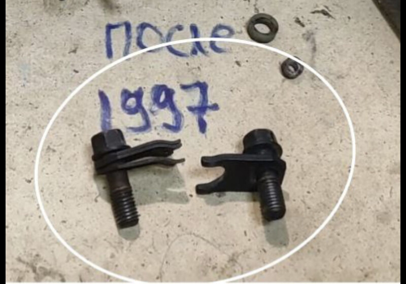 Кріплення до форсунки Ford Transit  1997 2.5 Дизель 