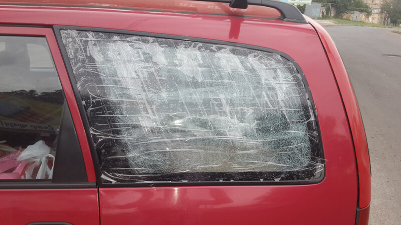 Скло бічне Nissan Sunny Y10 1992 універсал 2.0 Дизель 