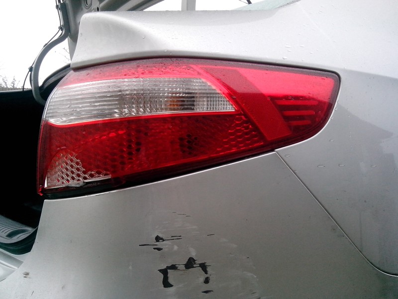 Задний правый фонарь Kia Rio 3 2012 г.  1.6 л бензин Рокитное