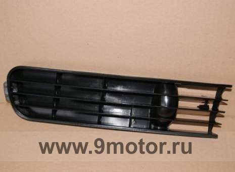 Решетка бампера малая Audi 100 C4 1993 г.  2.6 л бензин Хмельницкий