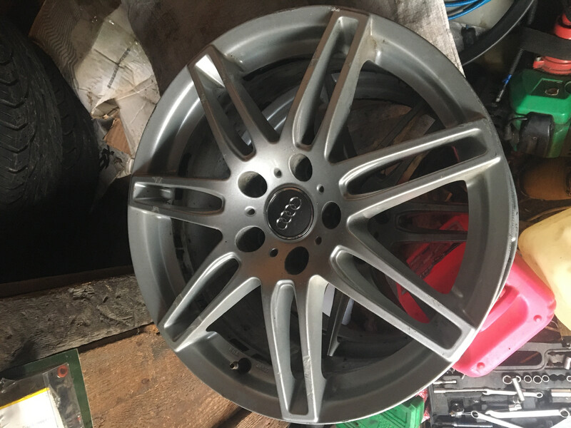 Диск литий Audi 100 C4  1991 2.8 Бензин 